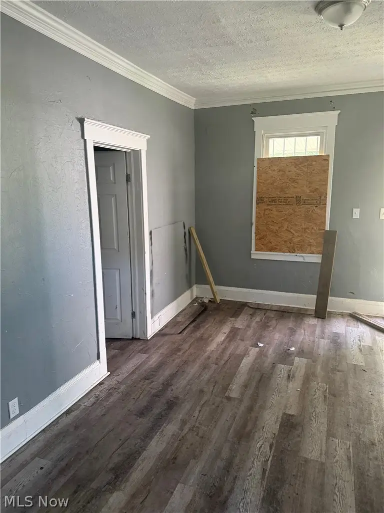 7505 Elton Avenue, Cleveland, OH 44102 - #3