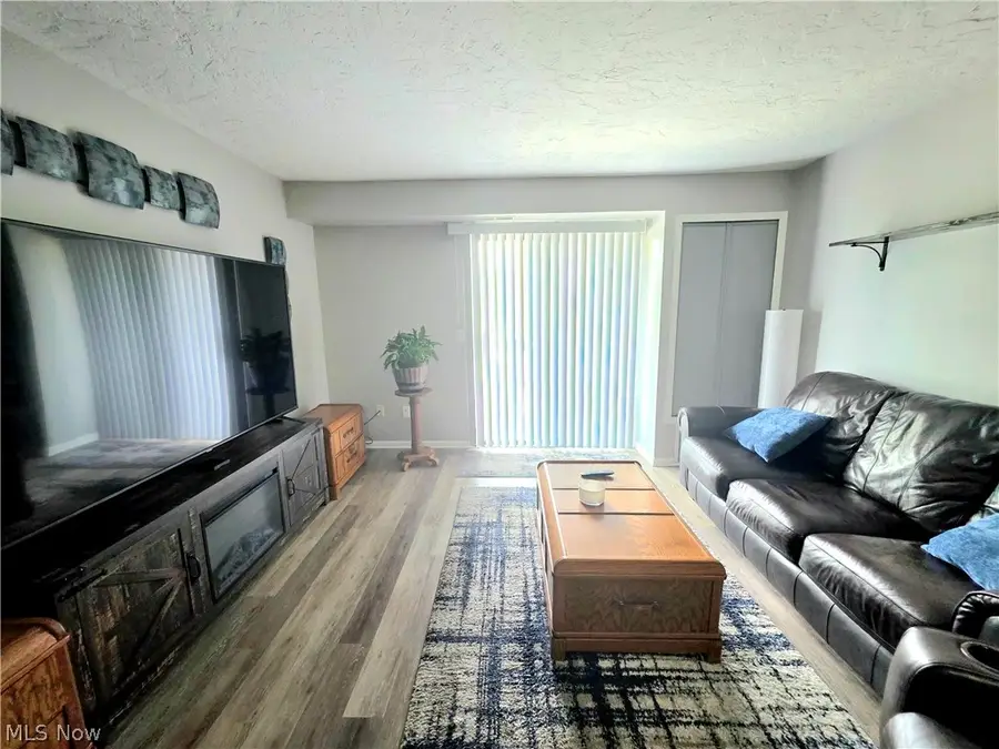 4615 Oak Hill Boulevard #208, Lorain, OH 44053 - #3