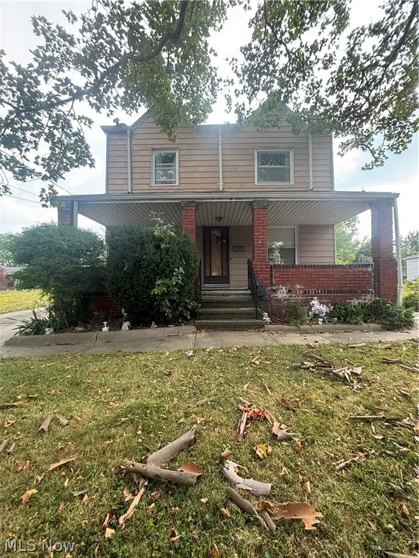 831 Whitcomb Road, Cleveland, OH 44110