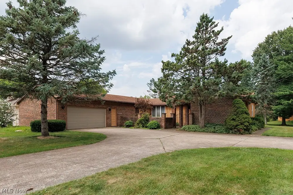 43254 Dellefield Road, Elyria, OH 44035 - #1