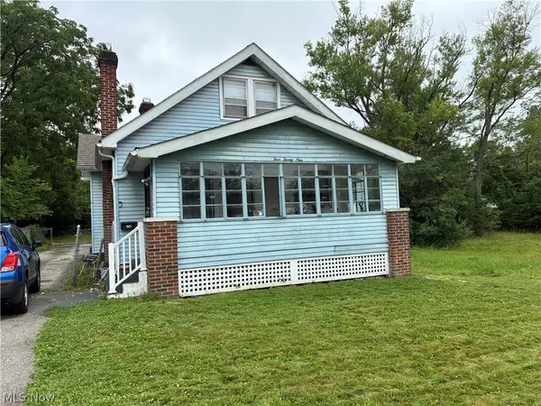 429 W Glenaven Avenue, Youngstown, OH 44511