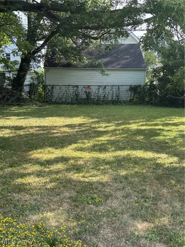 835 Whitcomb Road, Cleveland, OH 44110 - #3