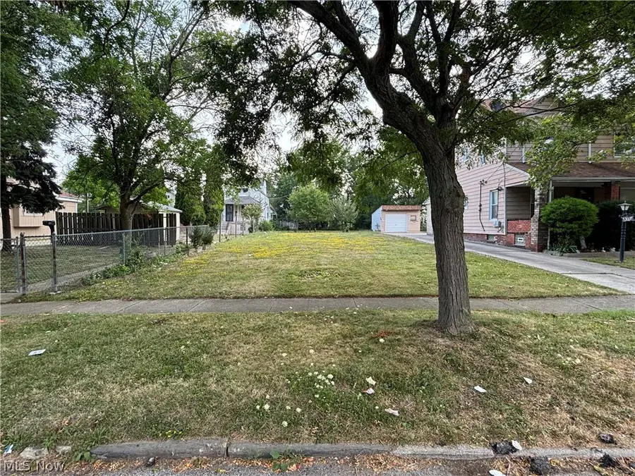 829 Whitcomb Road, Cleveland, OH 44110 - #2