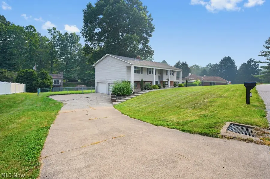 122 Oak Drive, Parkersburg, WV 26104 - #2