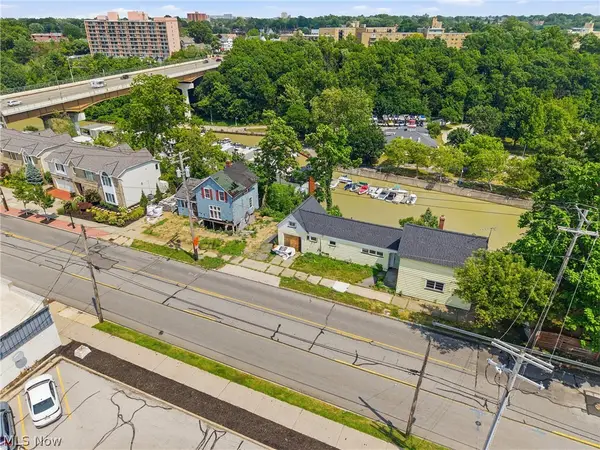 1587 Wooster Road, Rocky River, OH 44116