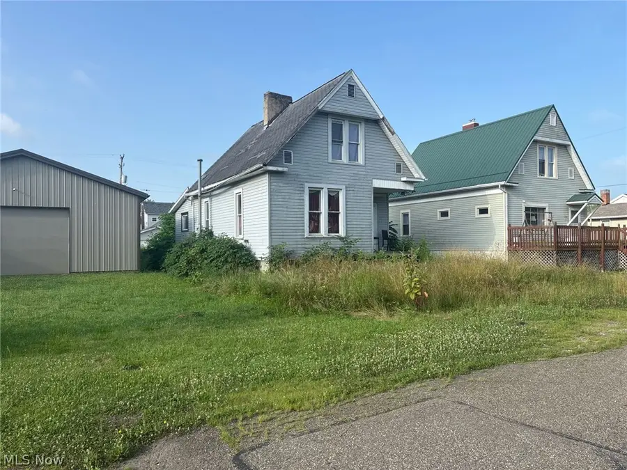 420 W 4th Street, Uhrichsville, OH 44683 - #3