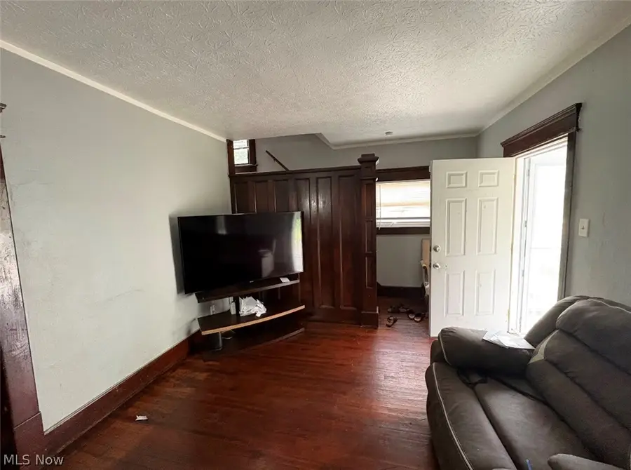 847 Carlysle Street, Akron, OH 44310 - #3