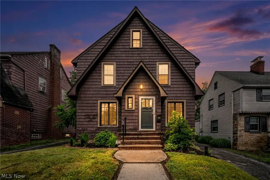 2390 Rinard Road, Cleveland Heights, OH 44118 - #3