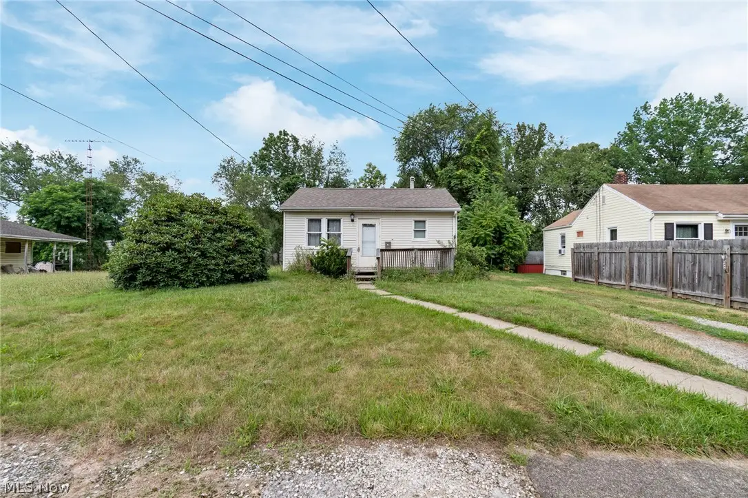 731 14th Se Street, Massillon, OH 44646 - #1