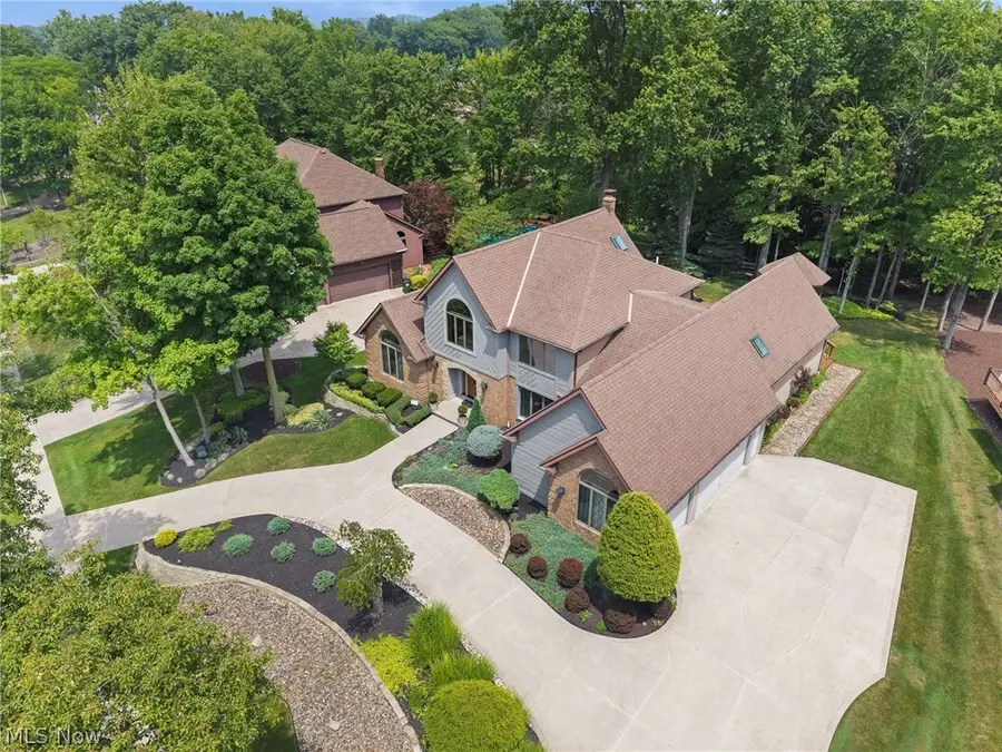 10683 Tudor Circle, North Royalton, OH 44133 - #2