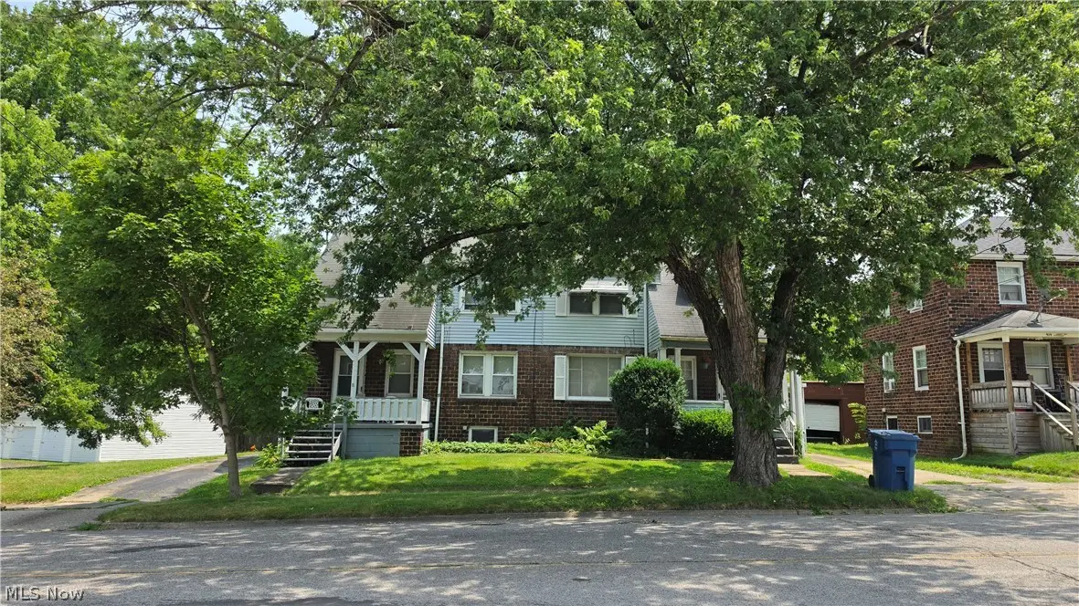 410 5th Street, Struthers, OH 44471 - #1