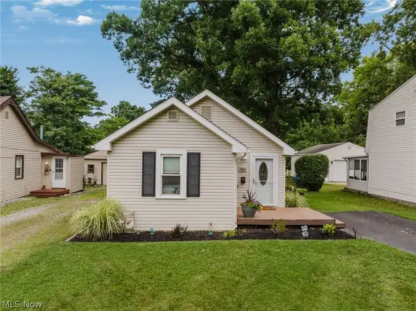7611 Manor Drive, Mentor on the Lake, OH 44060