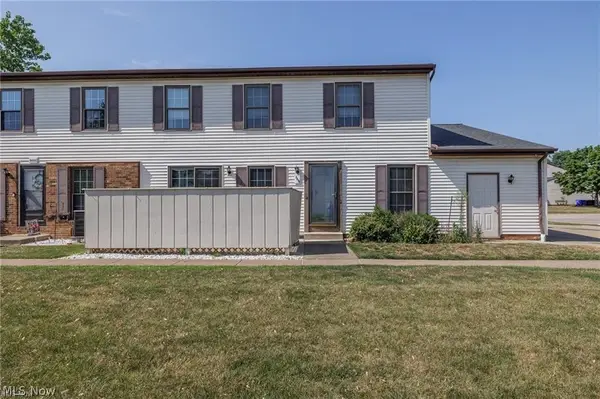 6494 Liberty Bell Drive #31A, Brook Park, OH 44142