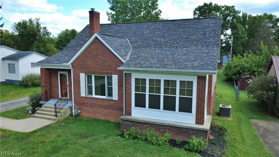 520 Harding Road, Zanesville, OH 43701 - #3
