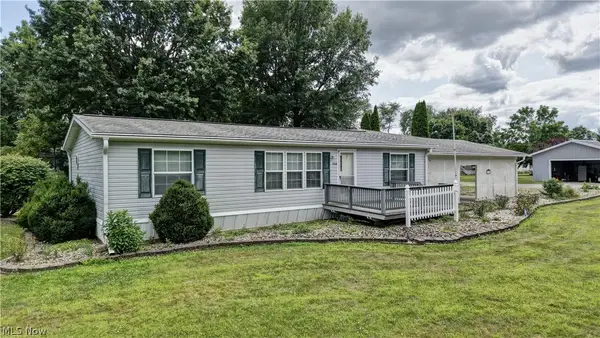 5338 Angela Nw Drive #25, Beach City, OH 44608
