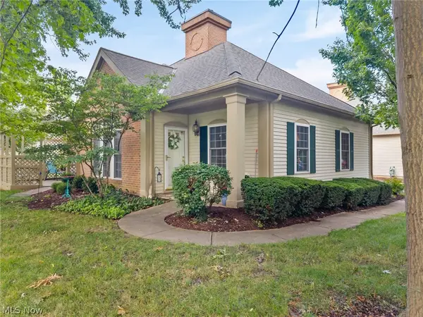 3061 Macintosh Drive #3061, Westlake, OH 44145