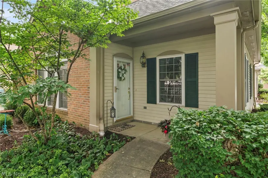 3061 Macintosh Drive #3061, Westlake, OH 44145 - #3