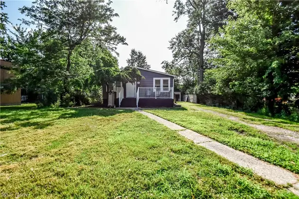 406 E 266th Street, Euclid, OH 44132
