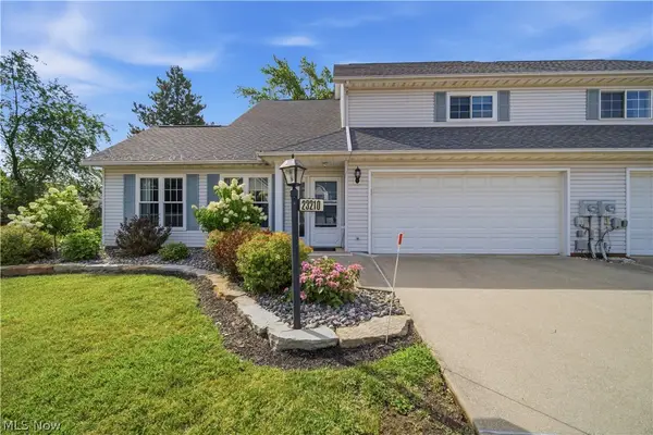 23210 Bennington Hamlet Circle, Euclid, OH 44123