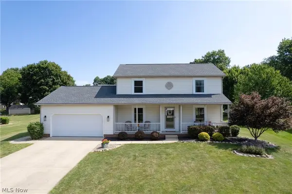 1547 Gulf Nw Street, Uniontown, OH 44685