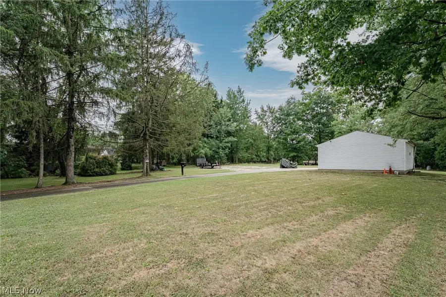 5570 Dunham Road, Maple Heights, OH 44137 - #2