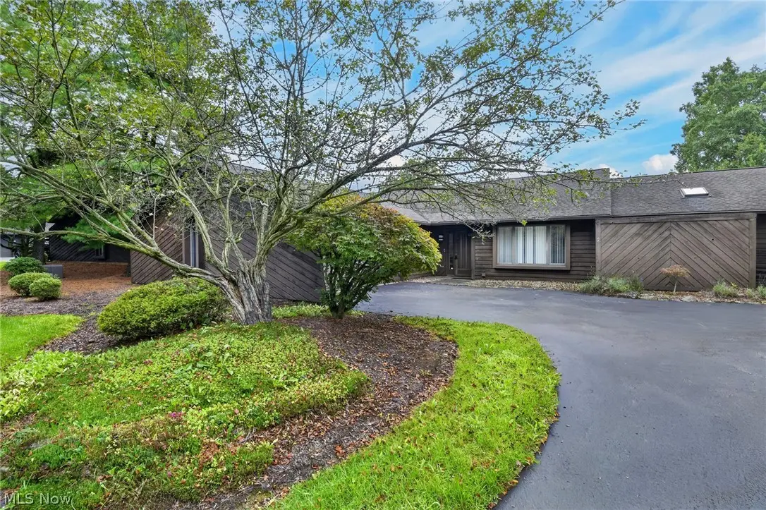 3502 Somerset Drive #B, Youngstown, OH 44505 - #1