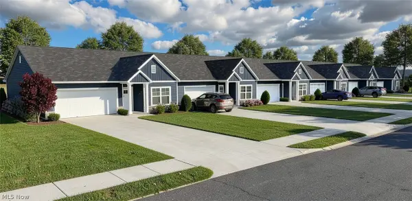 575 Overlook Road #12, Vermilion, OH 44089