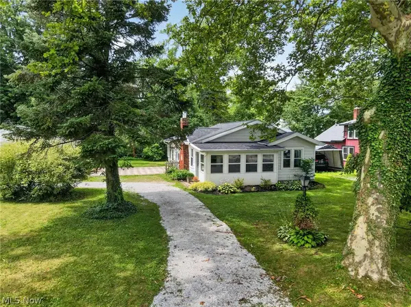 1648 Bathgate Avenue, Madison, OH 44057