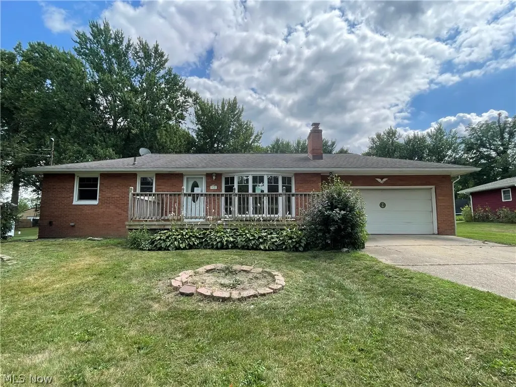 5724 Bonnie Lou Drive, New Franklin, OH 44319 - #1
