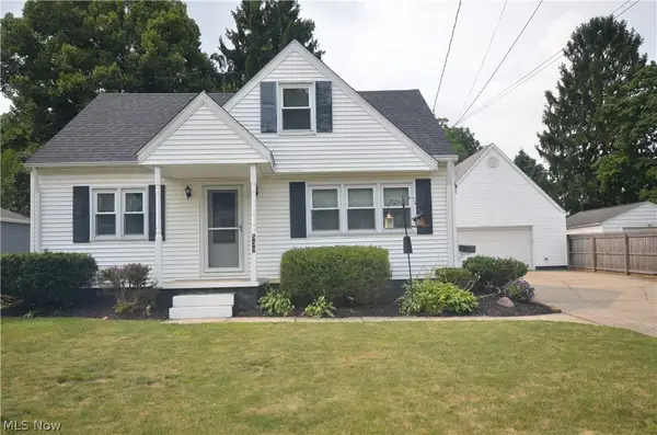 530 Roosevelt Avenue, Cuyahoga Falls, OH 44221