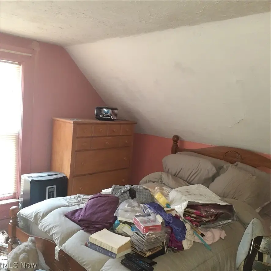 10004 Elk Avenue, Cleveland, OH 44108 - #3