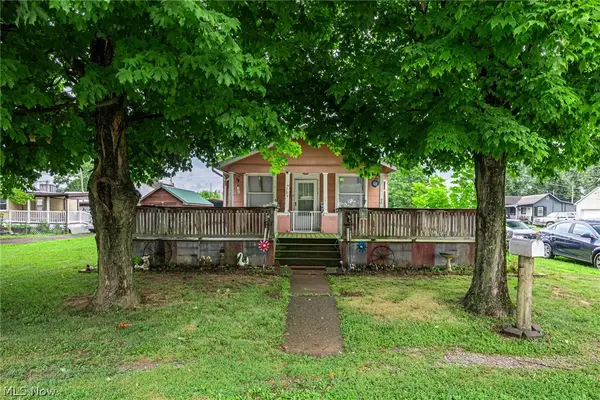 1203 Cemetery Drive, Coshocton, OH 43812