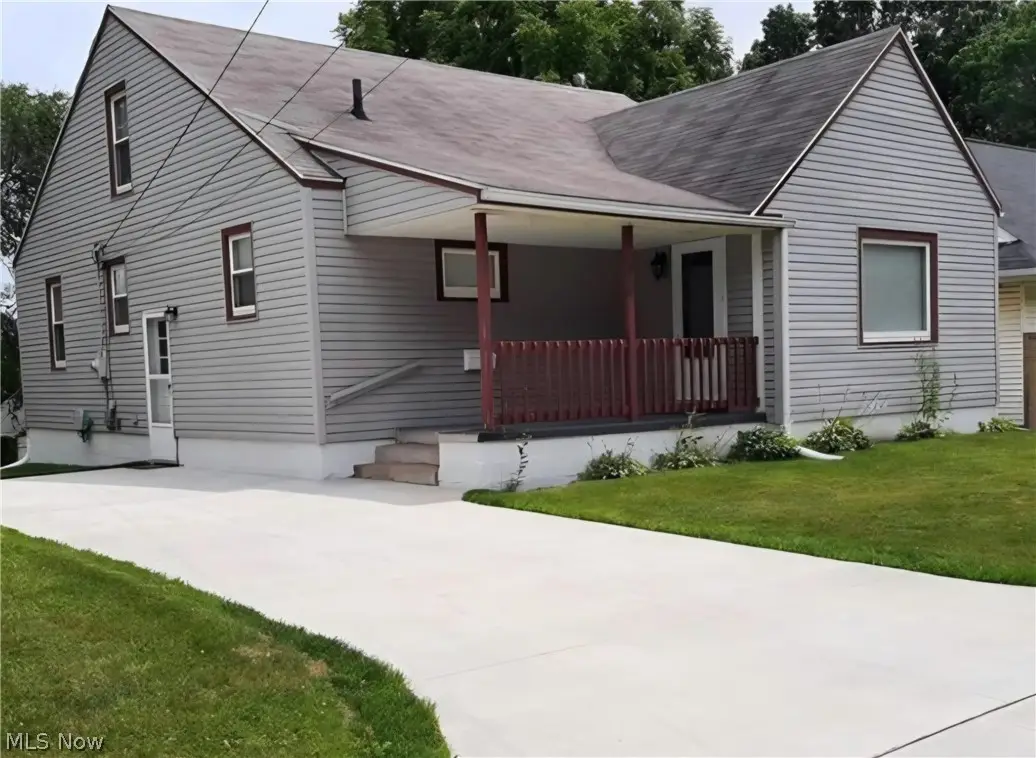 1810 Saint Elmo Ne Avenue, Canton, OH 44705 - #1