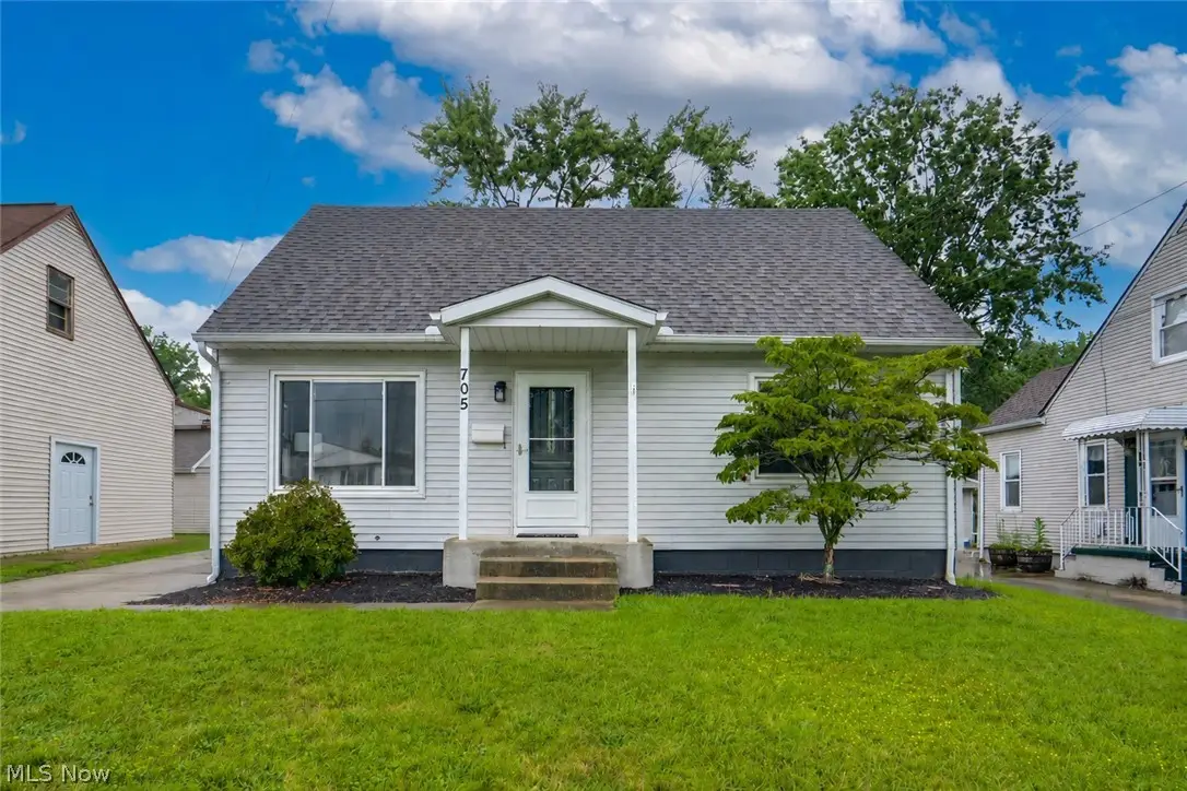 705 E Catawba Avenue, Akron, OH 44306 - #1