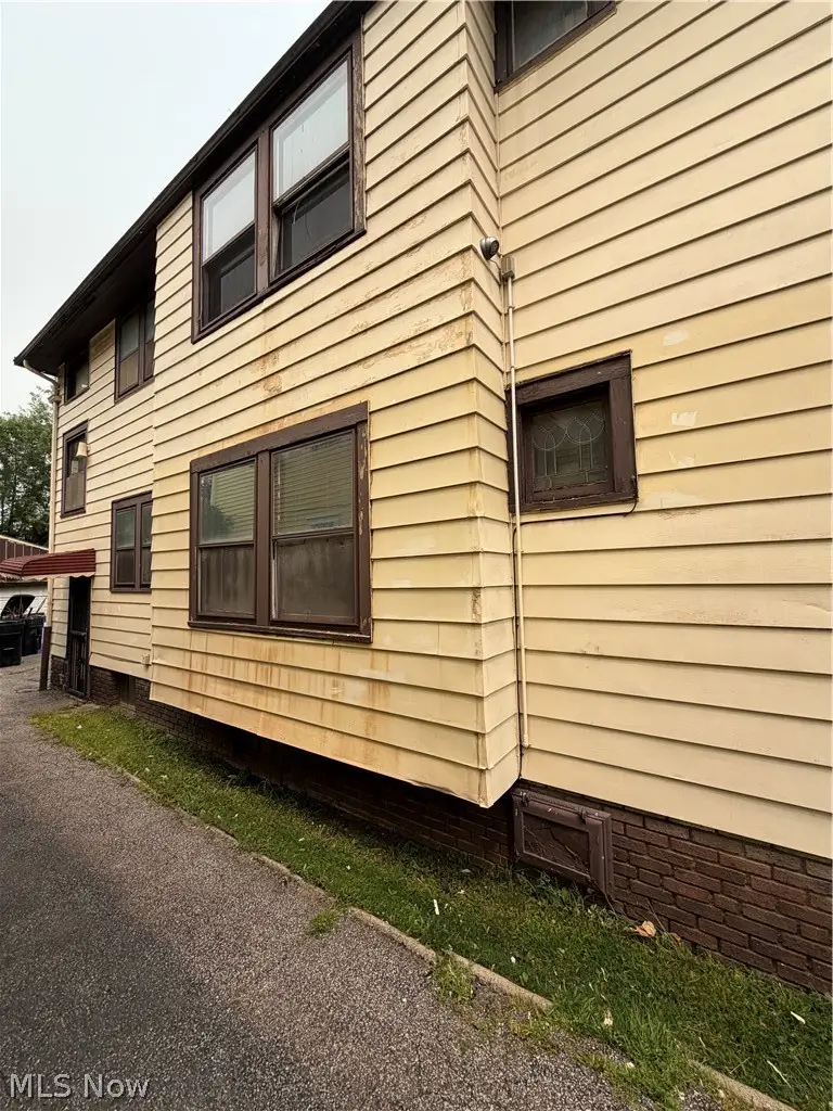 3544 E 110th Street, Cleveland, OH 44105 - #3