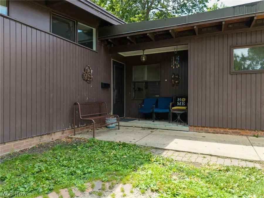 6390 Nelwood Road, Parma, OH 44130 - #3