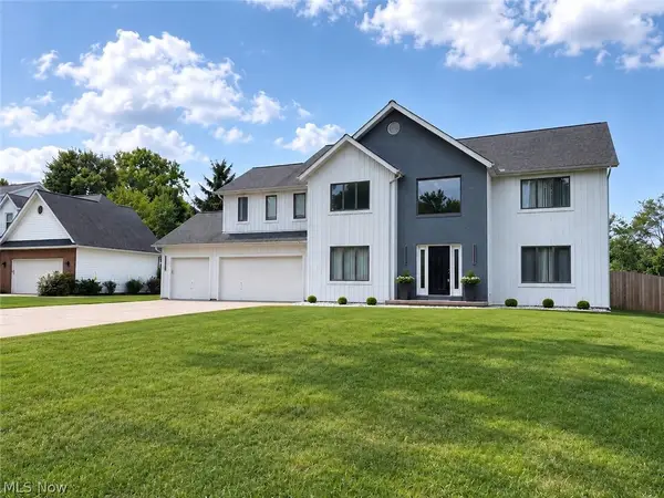 608 Dewitt Drive, Highland Heights, OH 44143