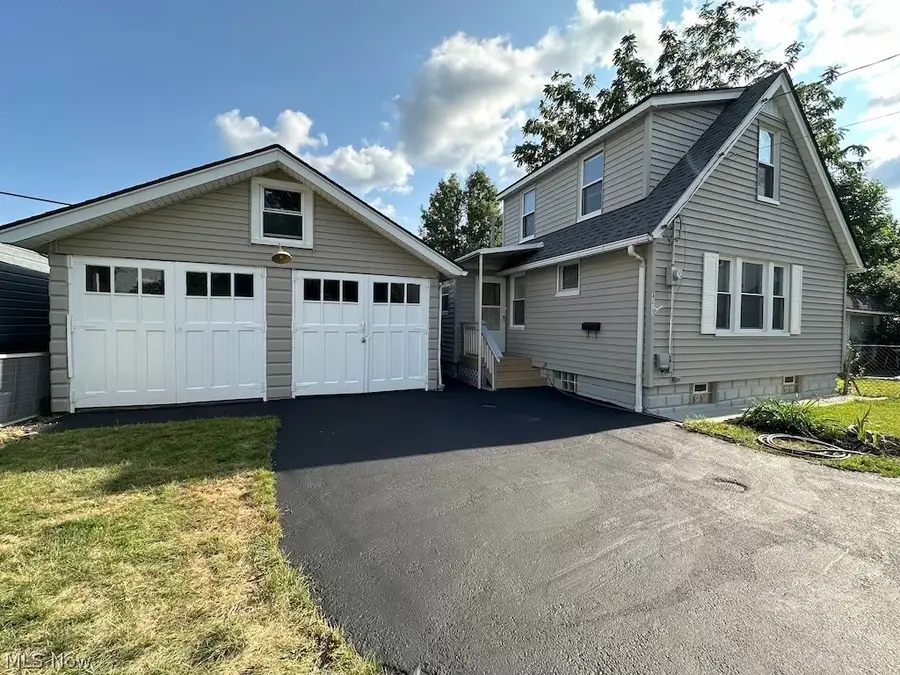 4213 Stickney Avenue, Cleveland, OH 44109 - #2