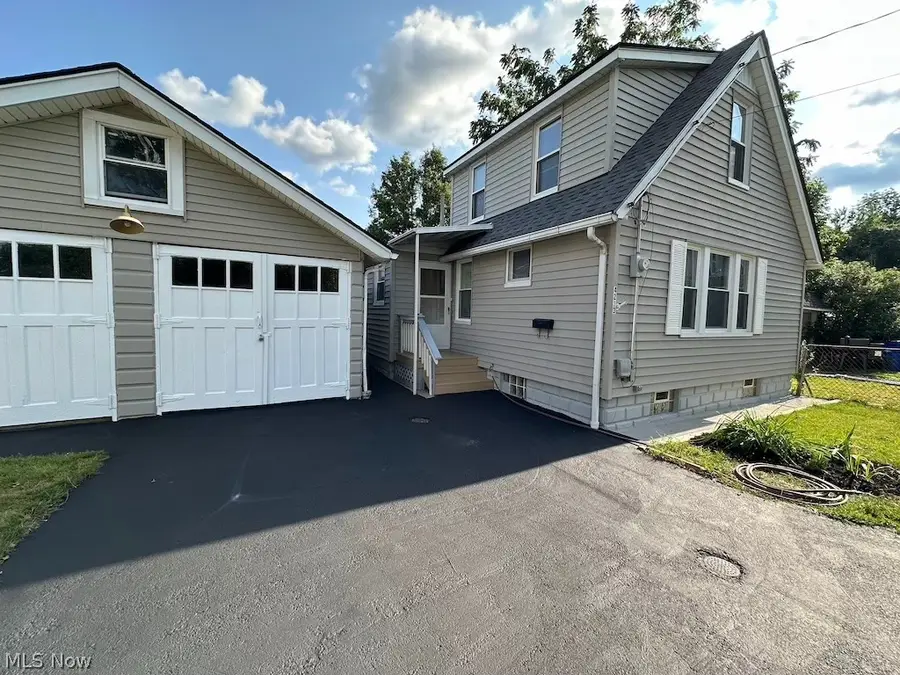 4213 Stickney Avenue, Cleveland, OH 44109 - #3