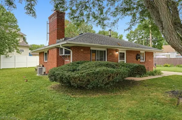 2568 9th Court, Cuyahoga Falls, OH 44221