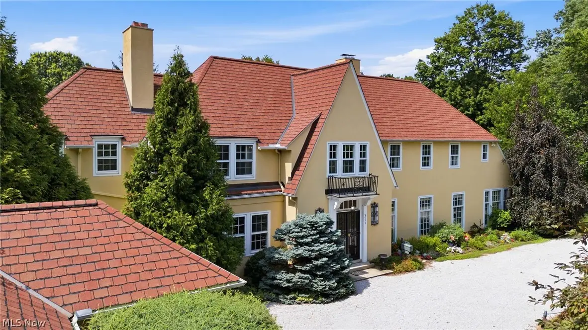 9913 Lake Shore Boulevard, Bratenahl, OH 44108 - #1