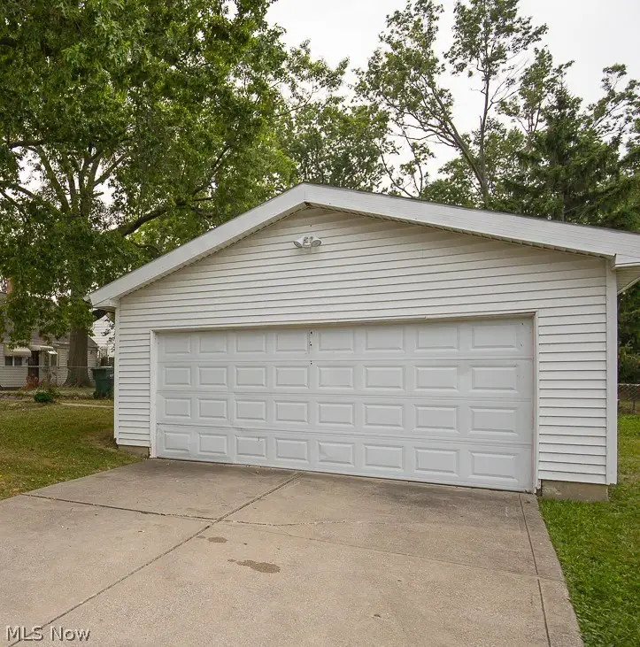 660 E 260th Street, Euclid, OH 44111 - #2