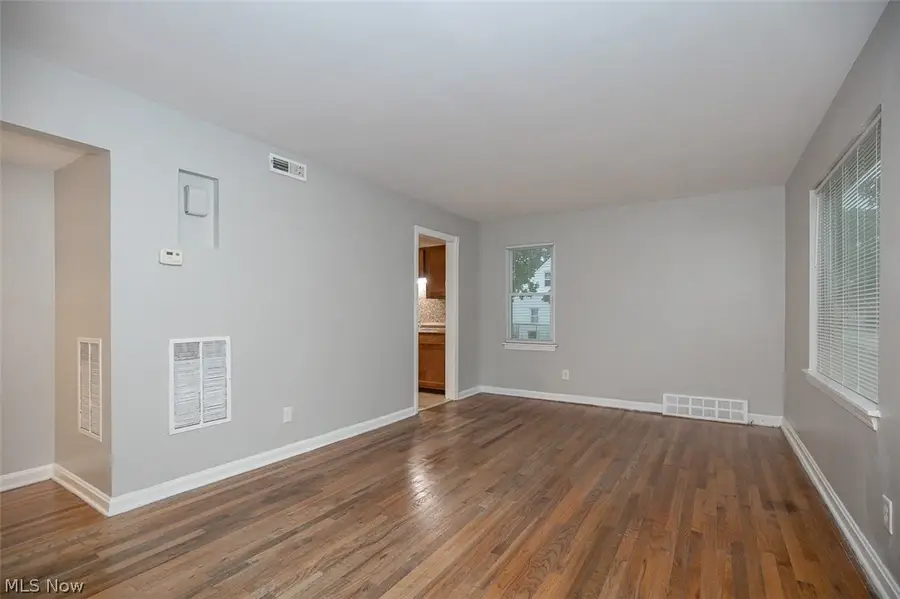 660 E 260th Street, Euclid, OH 44111 - #3