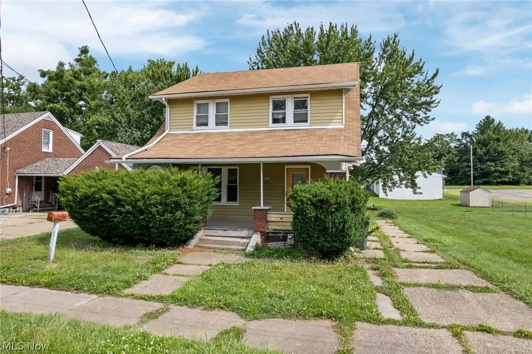 2203 5th Ne Street, Canton, OH 44704 - #1