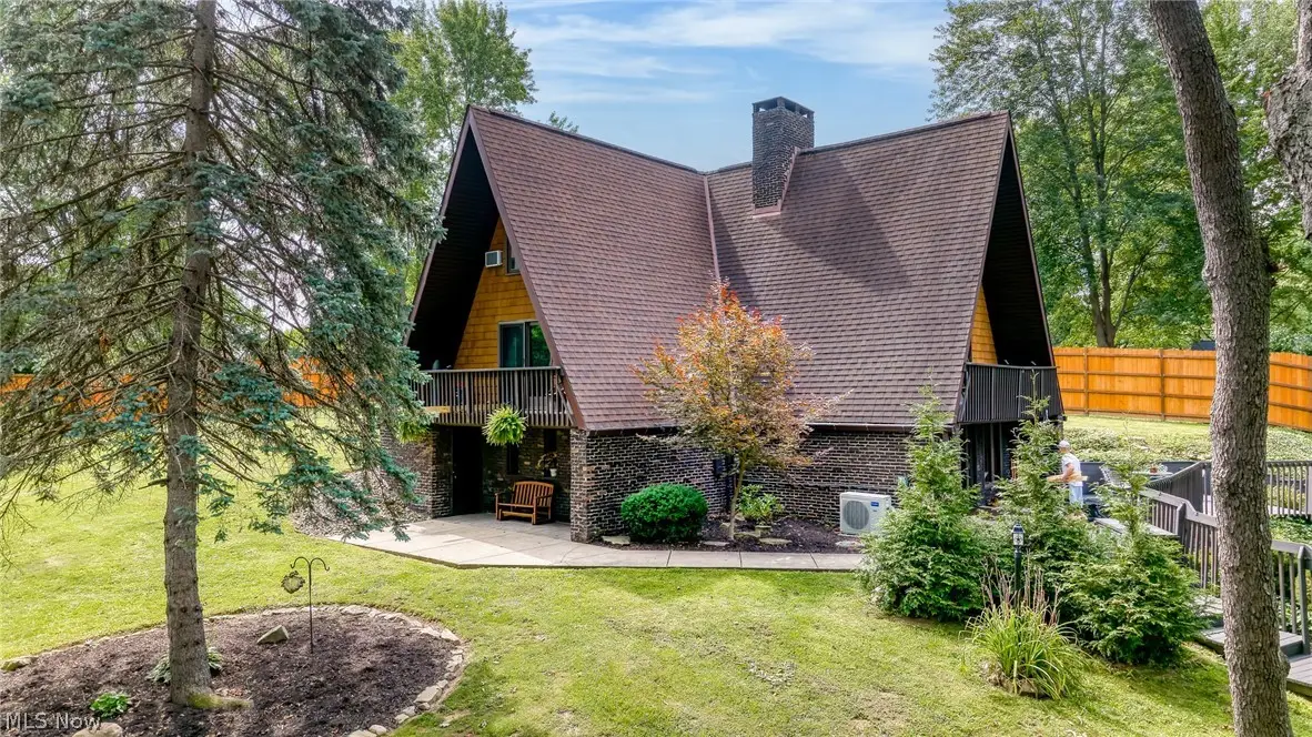 3060 Robin Drive, Ravenna, OH 44266 - #1