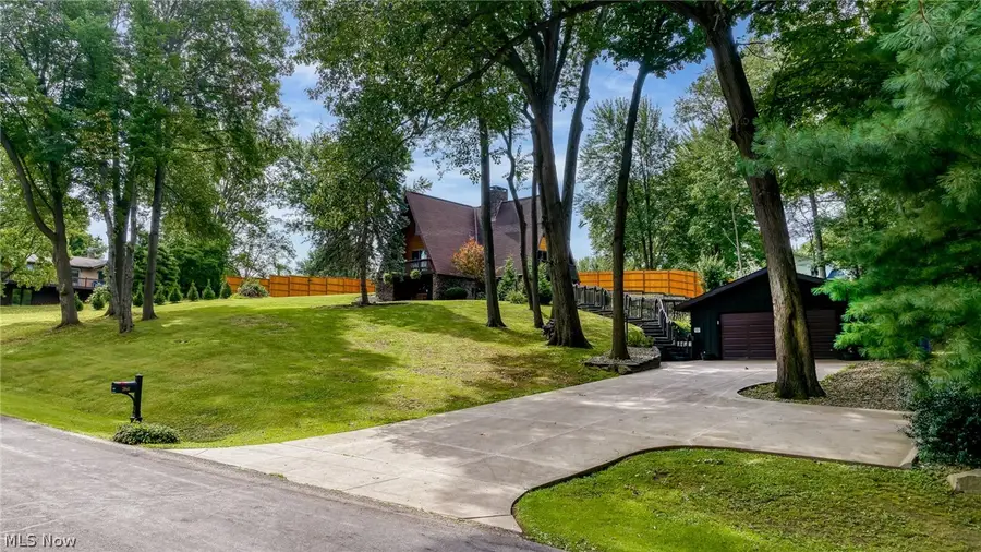3060 Robin Drive, Ravenna, OH 44266 - #3