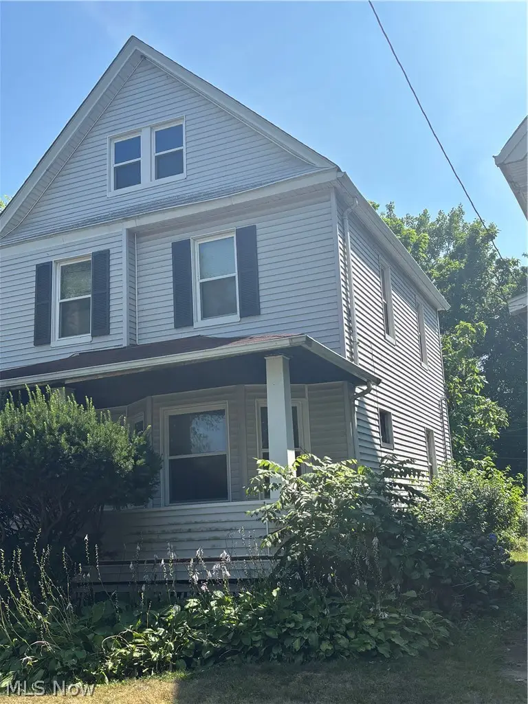 594 E 107th Street, Cleveland, OH 44108 - #2