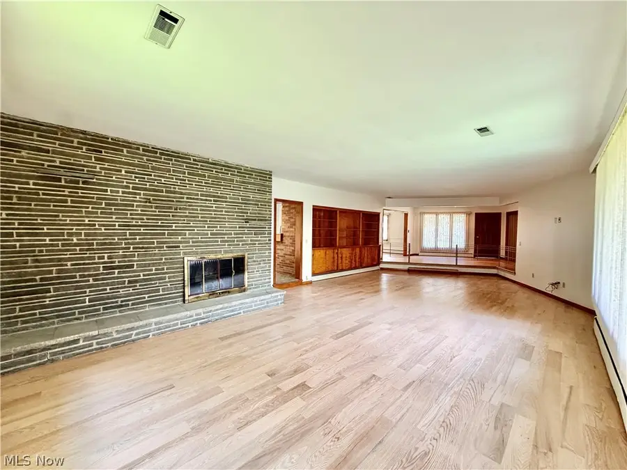 1050 Melwood Ne Drive, Warren, OH 44483 - #3