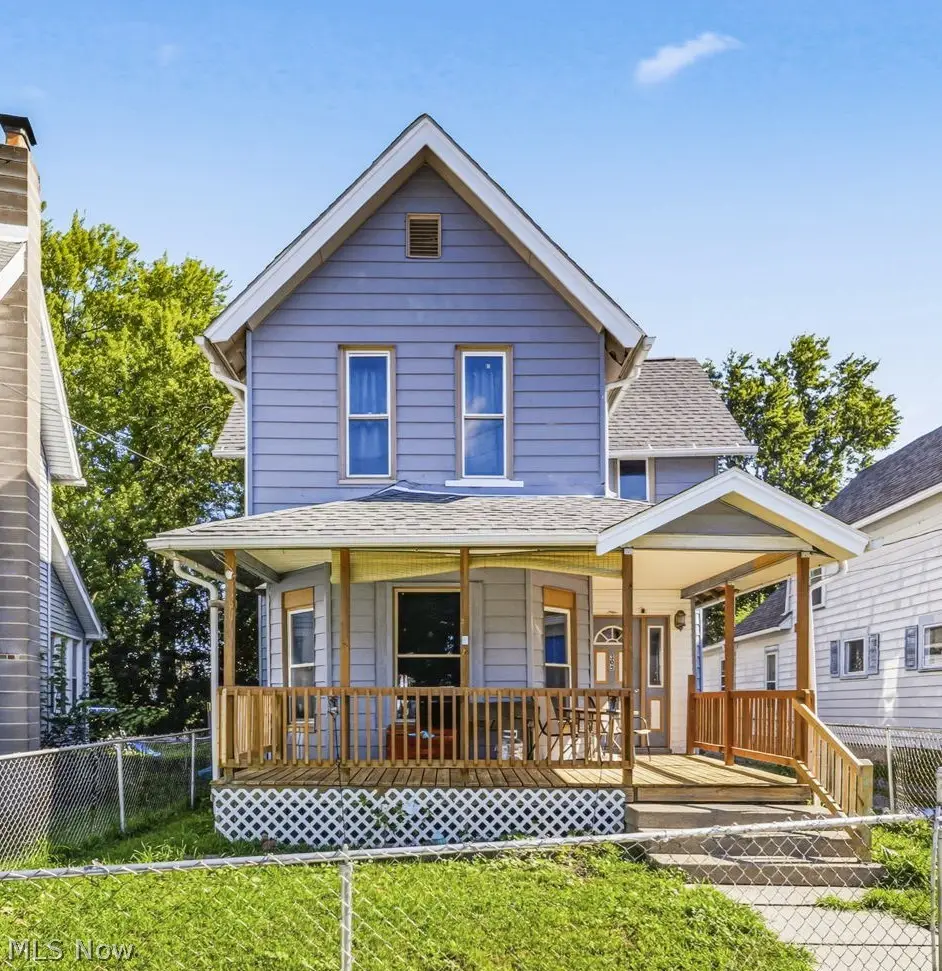 305 W 53rd Street, Ashtabula, OH 44004 - #1