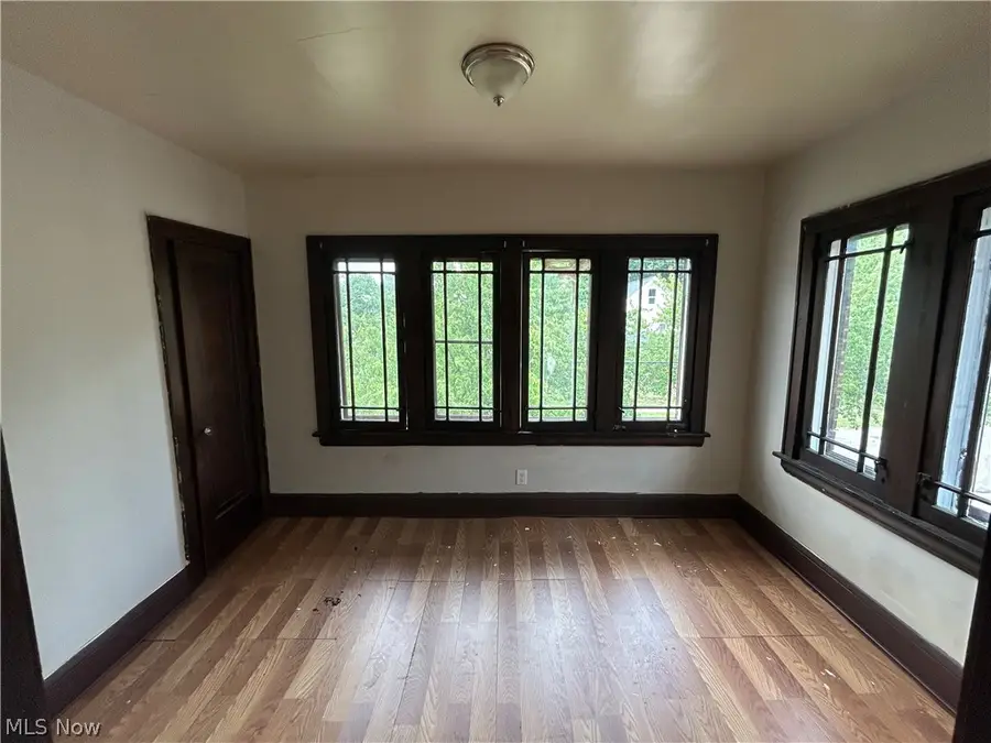 228 Cole Avenue, Akron, OH 44301 - #3